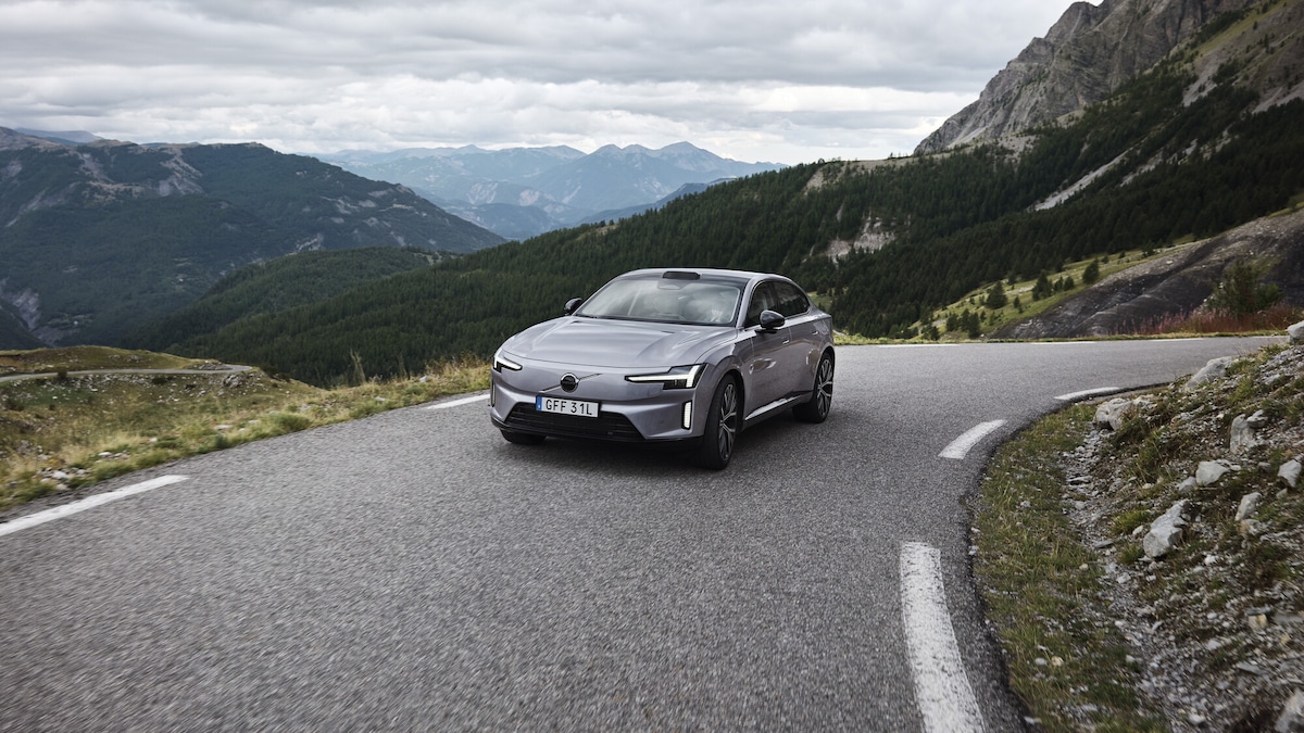 Volvo ES90, la prova