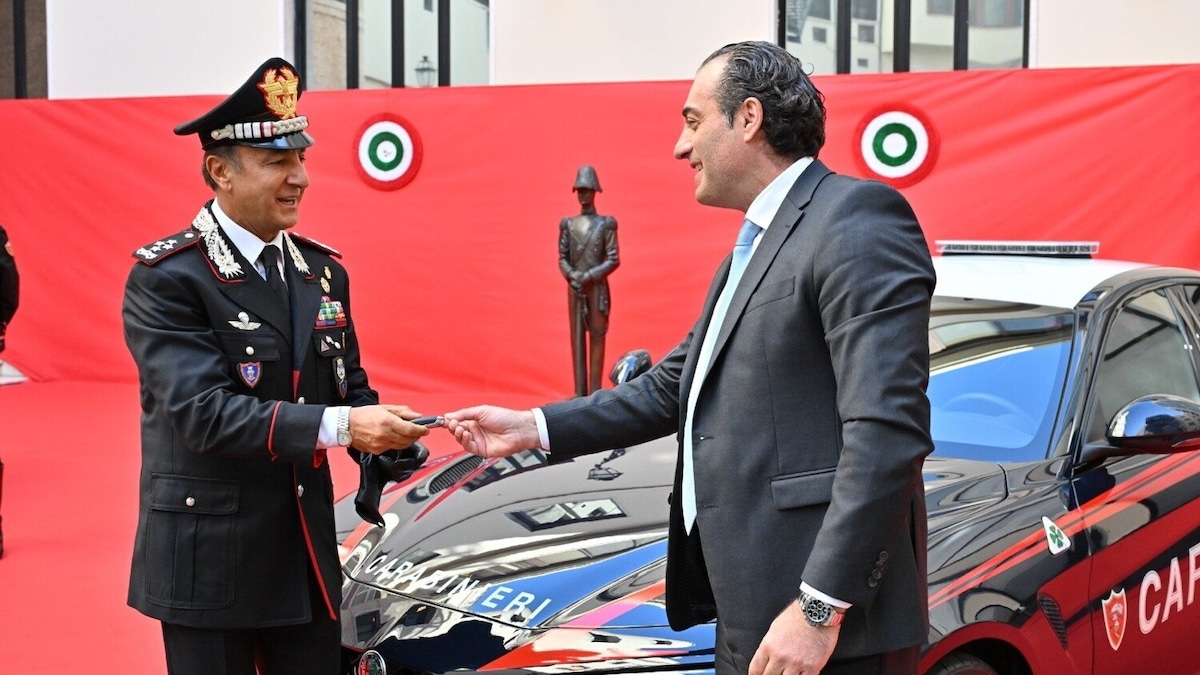 Maserati McPura e Alfa Romeo Giulia Quadrifoglio livrea Carabinieri