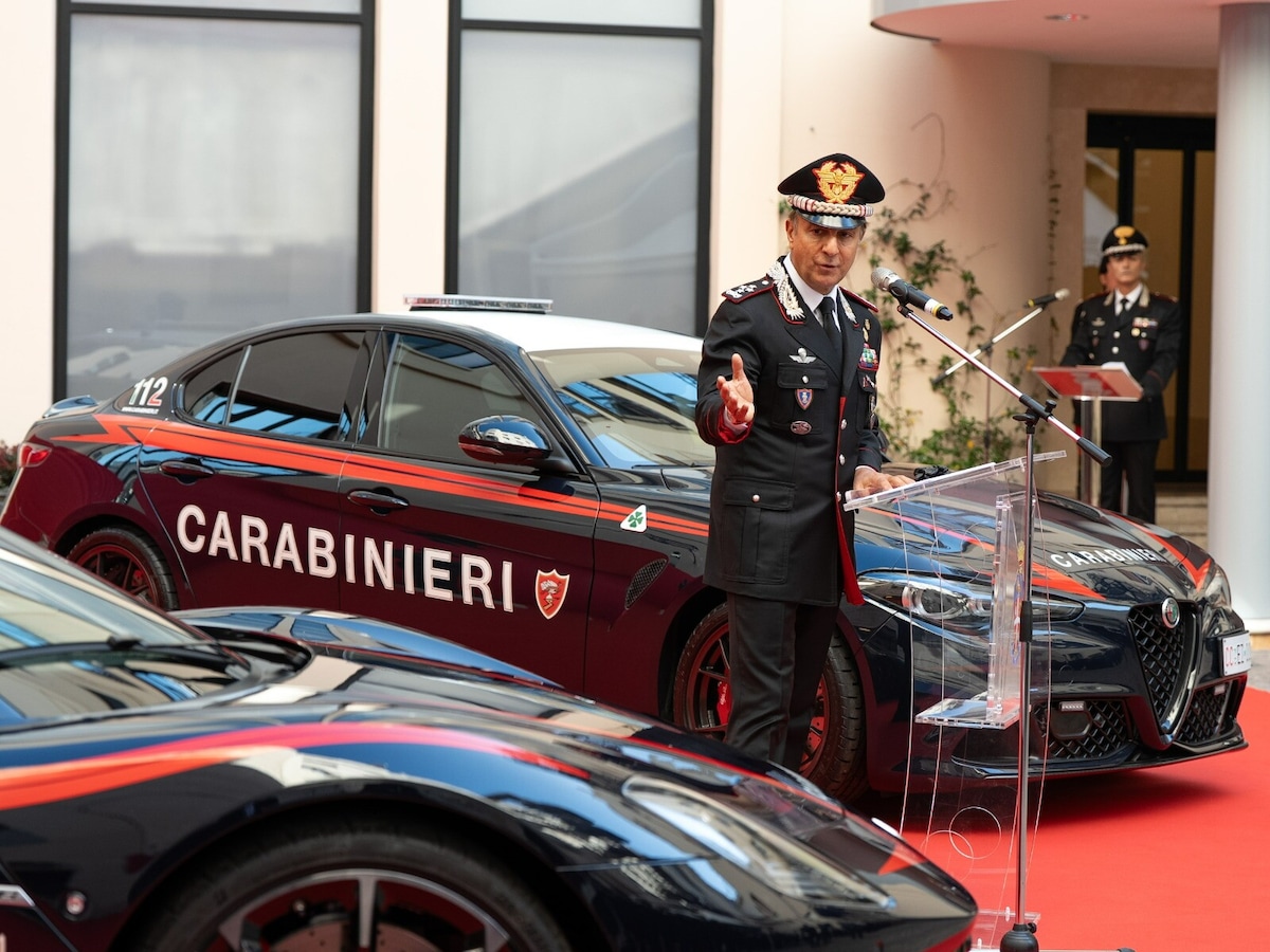 Maserati McPura e Alfa Romeo Giulia Quadrifoglio livrea Carabinieri
