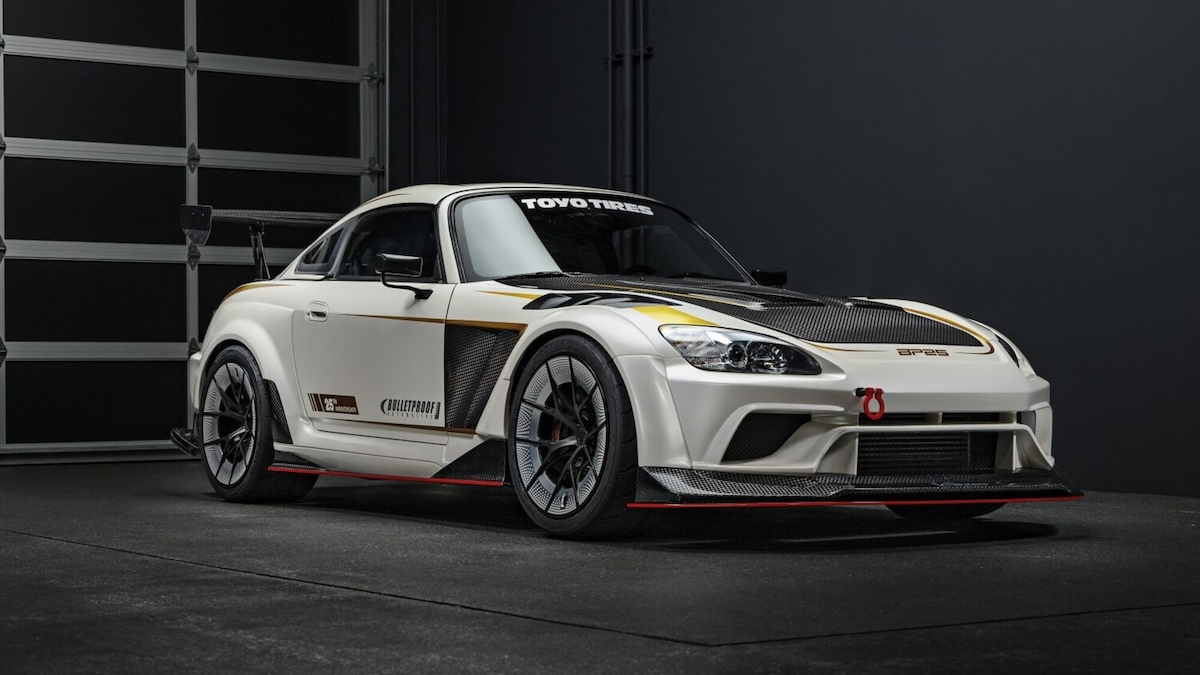 Honda S2000, il restomod: il motore 2 litri gira in alto anche con il volumetrico