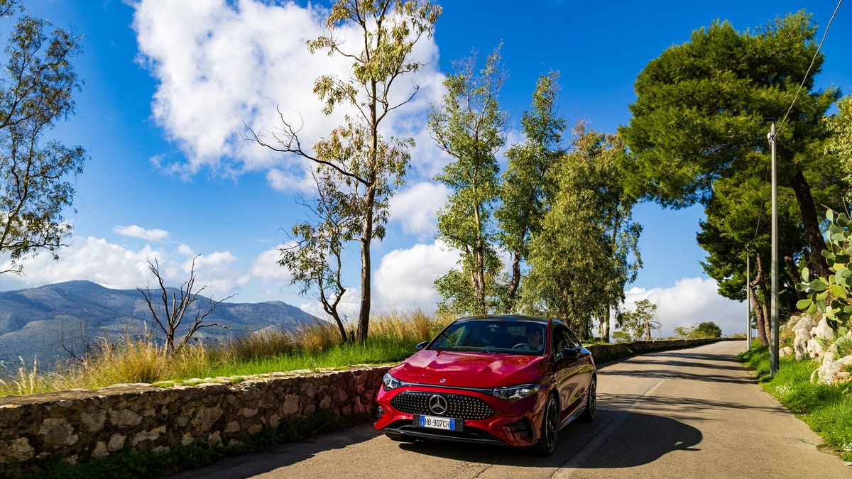 Mercedes CLA EQ 250+, performance e consumi contenuti