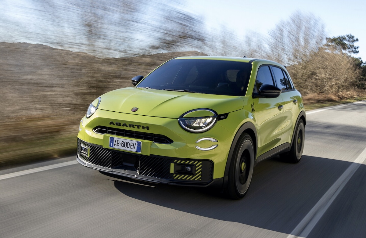 Abarth 600e, tre motivi per comprarla, ma con qualche riserva
