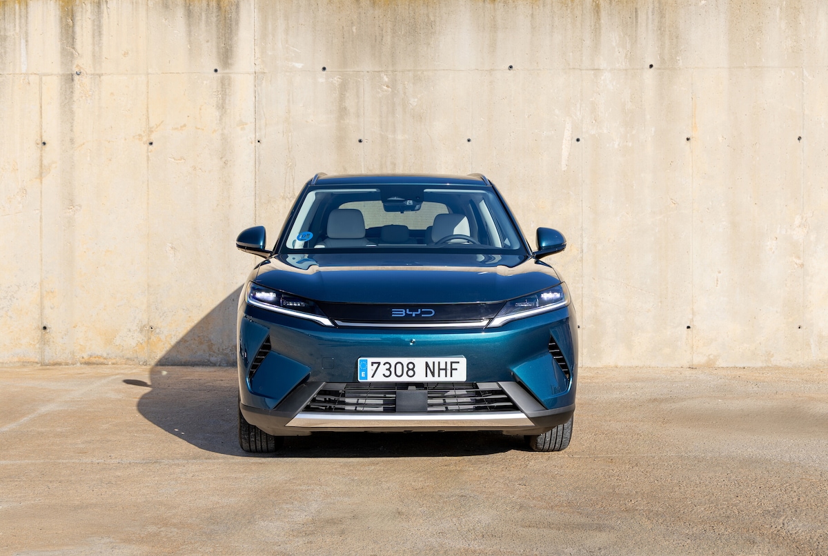 Le foto della BYD Atto 2 DM-i 2026, il Suv super ibrido plug-in