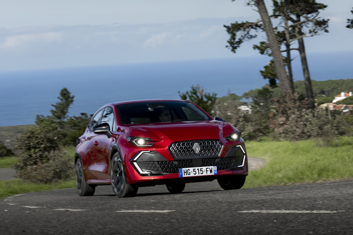 Renault Clio, il primo test su strada