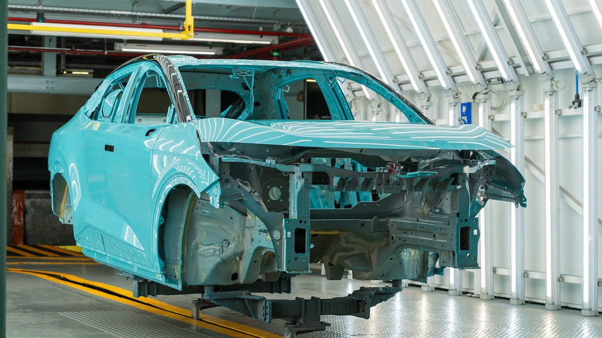 Nissan, iniziata a Sunderland la produzione della Leaf