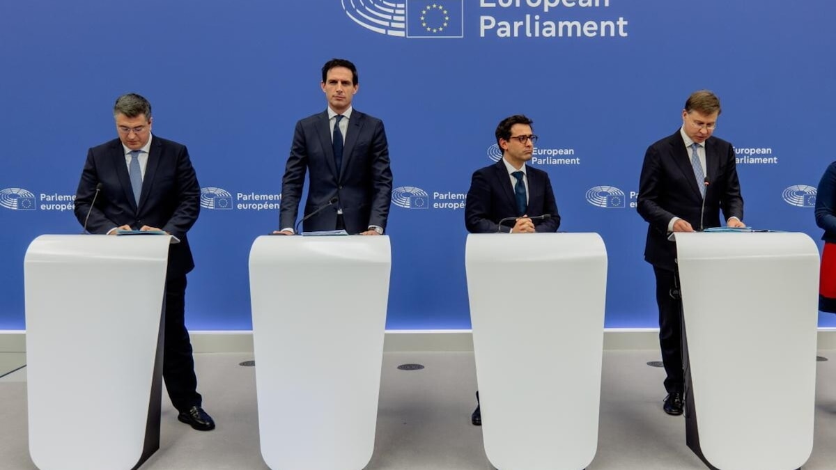 Pacchetto Automotive 2035, le reazioni: da Stellantis alla politica e le critiche feroci di VDA