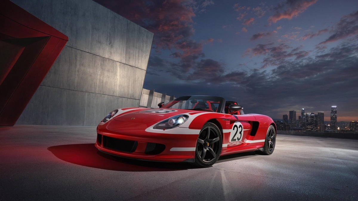 Porsche Carrera GT, 20 anni dopo un esemplare torna come nuovo!