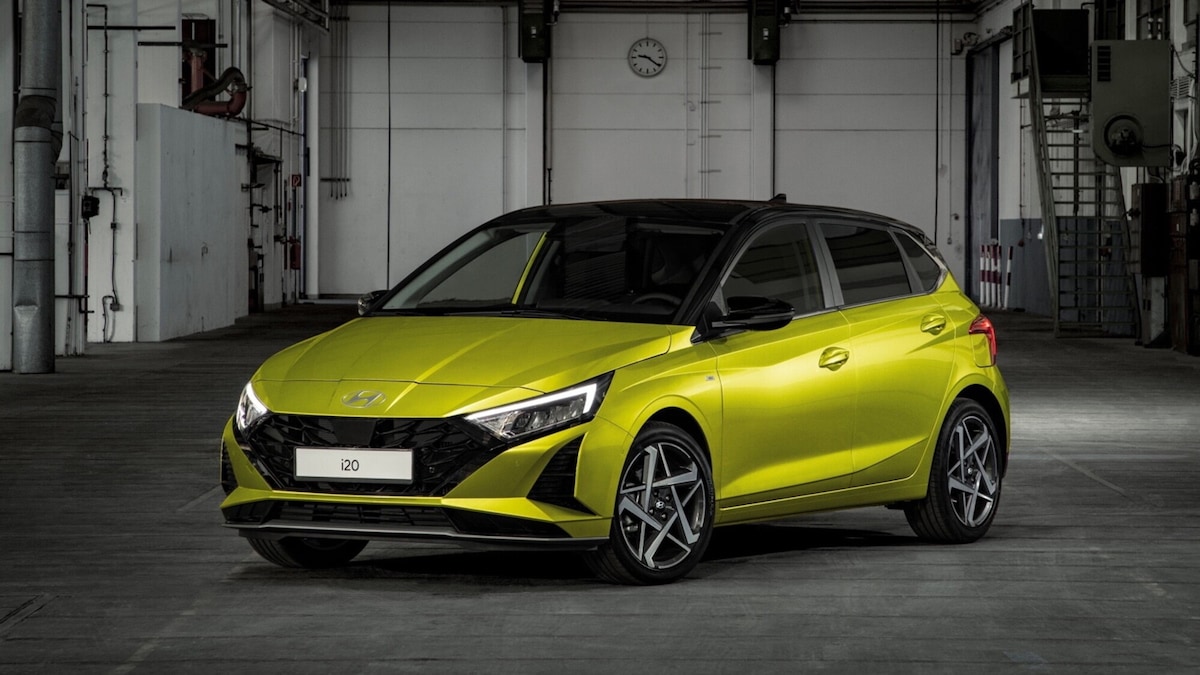 Hyundai i20 semplifica le cose per il 2026: addio mild hybrid sul turbo benzina