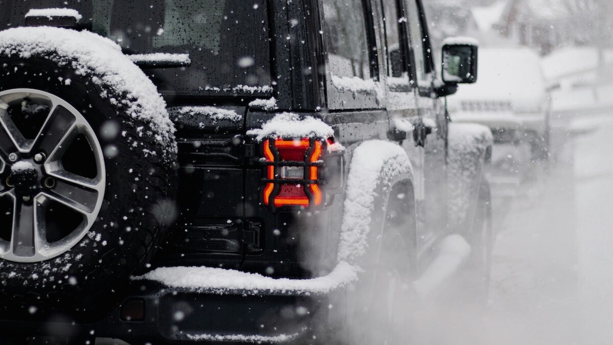 Auto e freddo: cosa succede davvero quando le temperature scendono