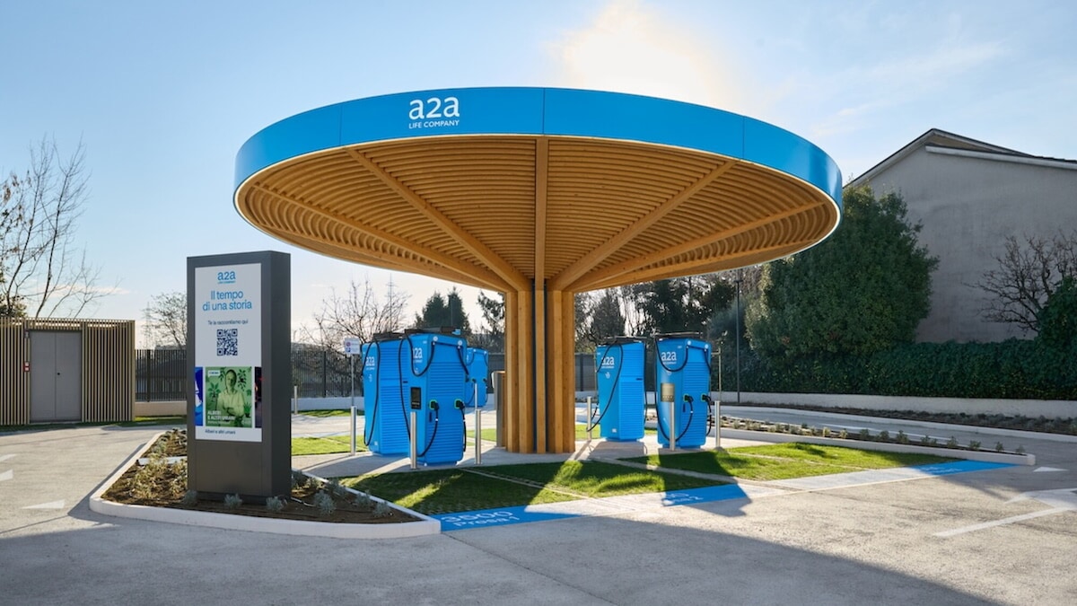 A2A inaugura a Monza il primo Power Hub: ricarica ultrafast e rigenerazione urbana