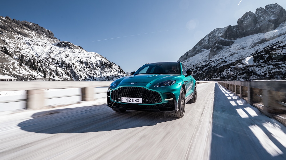 Aston Martin DBX S, un Suv da 007