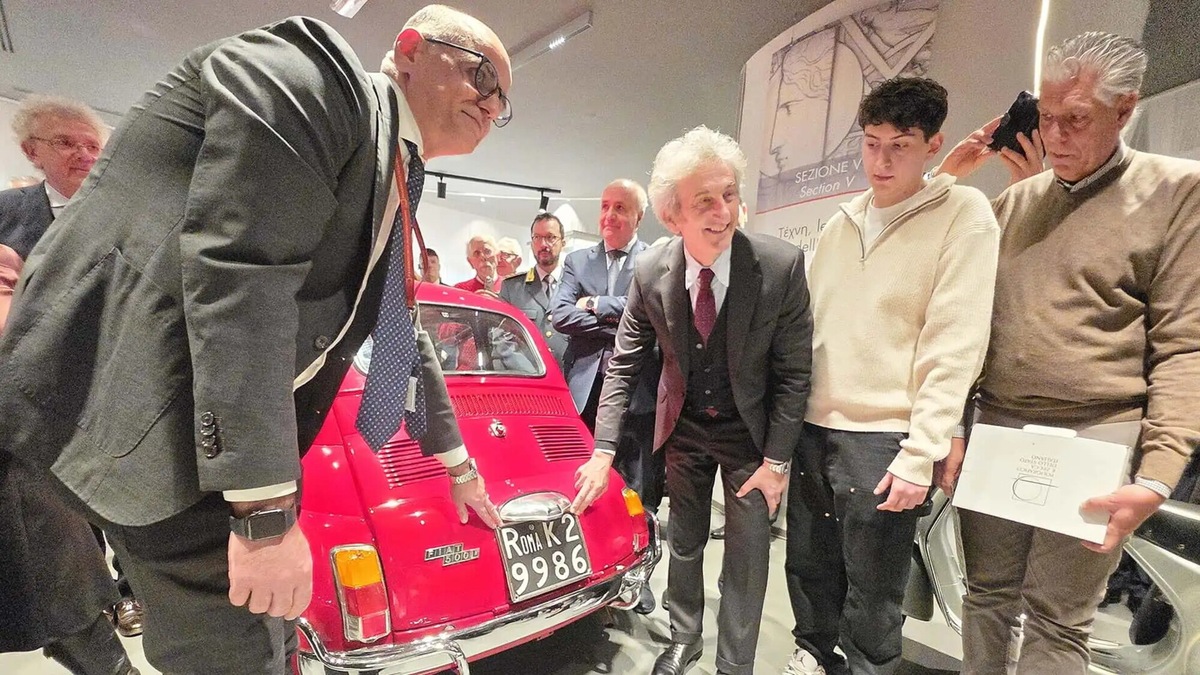 Targhe storiche auto pre-1952, al via le repliche originali