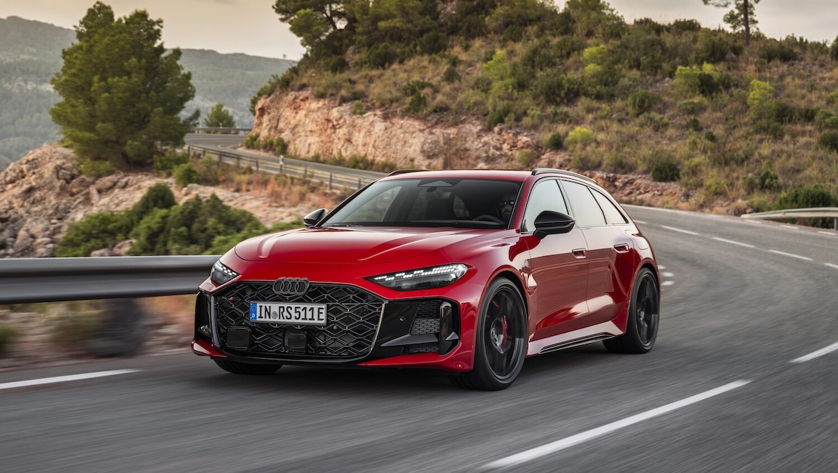Audi RS5, berlina e Avant inaugurano l'era della sportività ibrida plug-in