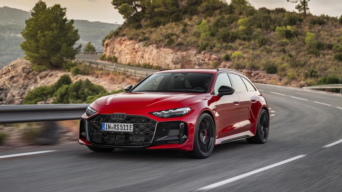 Audi RS5, berlina e Avant inaugurano l'era della sportività ibrida plug-in