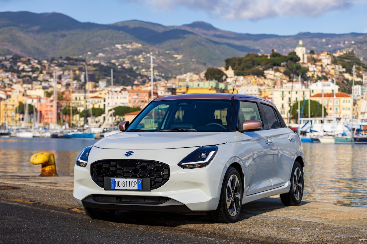 La nuova Suzuki Swift Sakura debutta a Sanremo: omaggio alla cultura giapponese