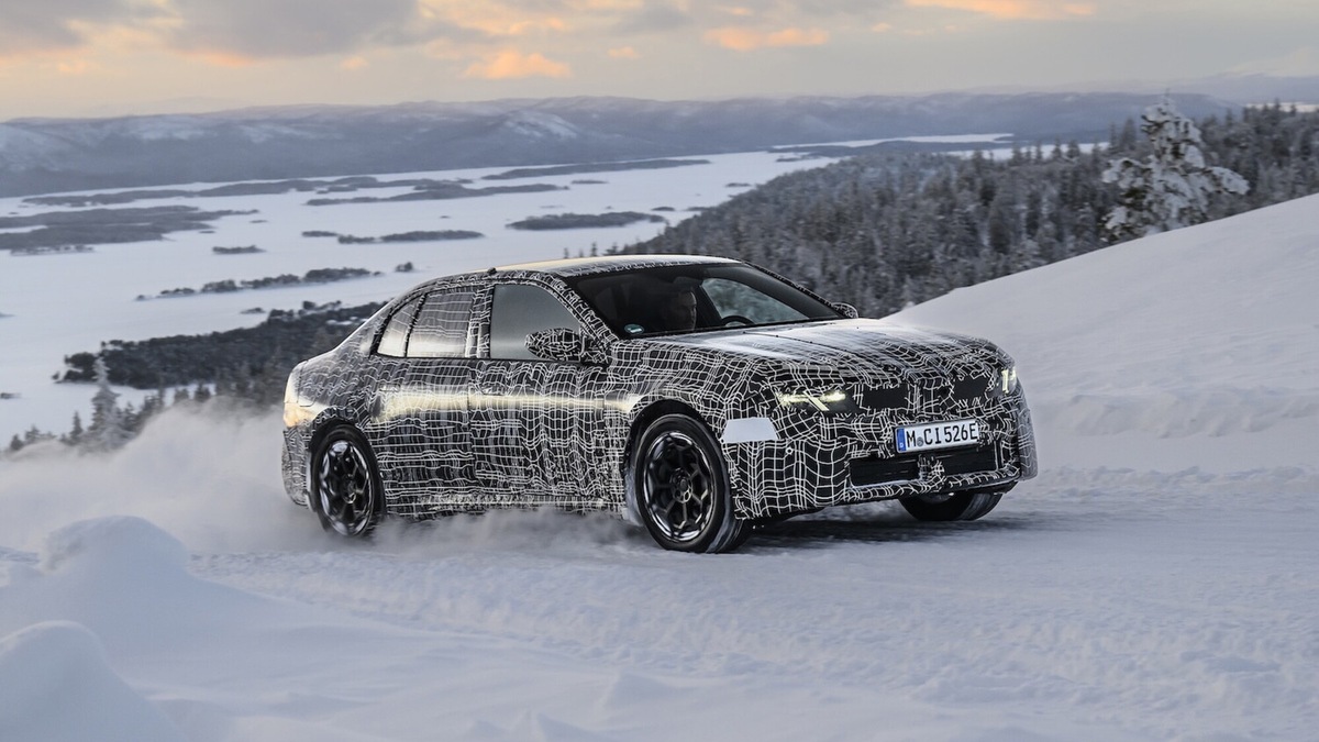 Nuova BMW i3, la Serie 3 elettrica è pronta: ecco com'è fatta