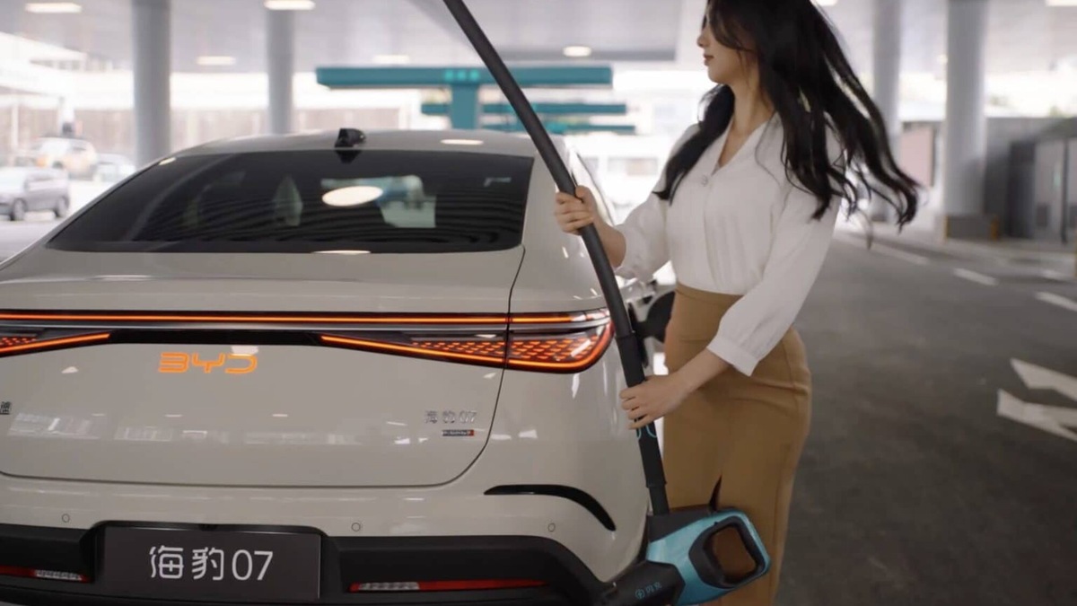 BYD svela la nuova Blade Battery: ricarica ultra-rapida in 9 minuti