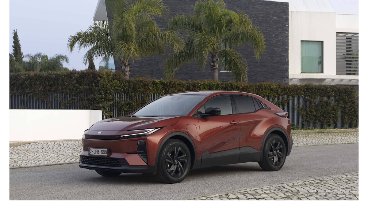 Toyota C-HR+, il nuovo Suv elettrico è spazioso e all'avanguardia