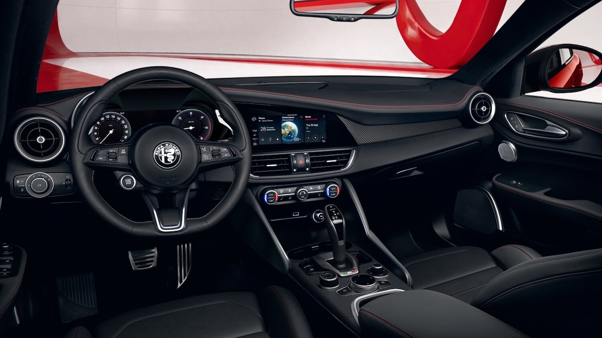 Alfa Romeo Giulia e Stelvio con Performance Pack: assetto totale