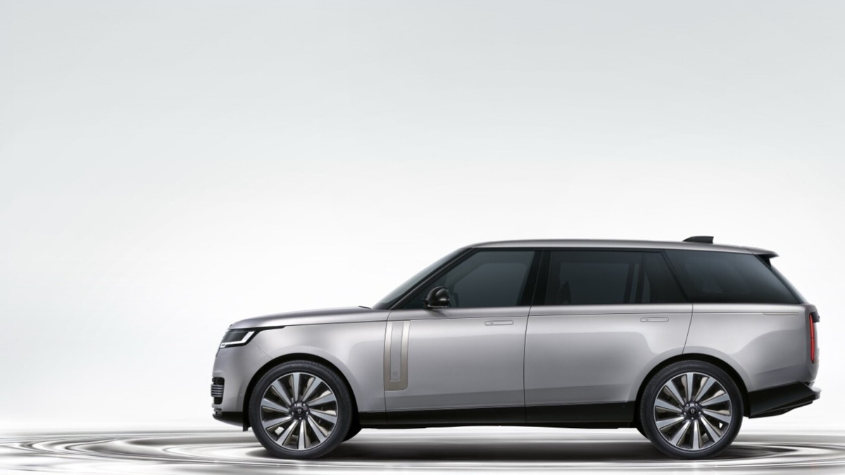 Range Rover SV Ultra 2026, il nuovo confine del Suv di lusso