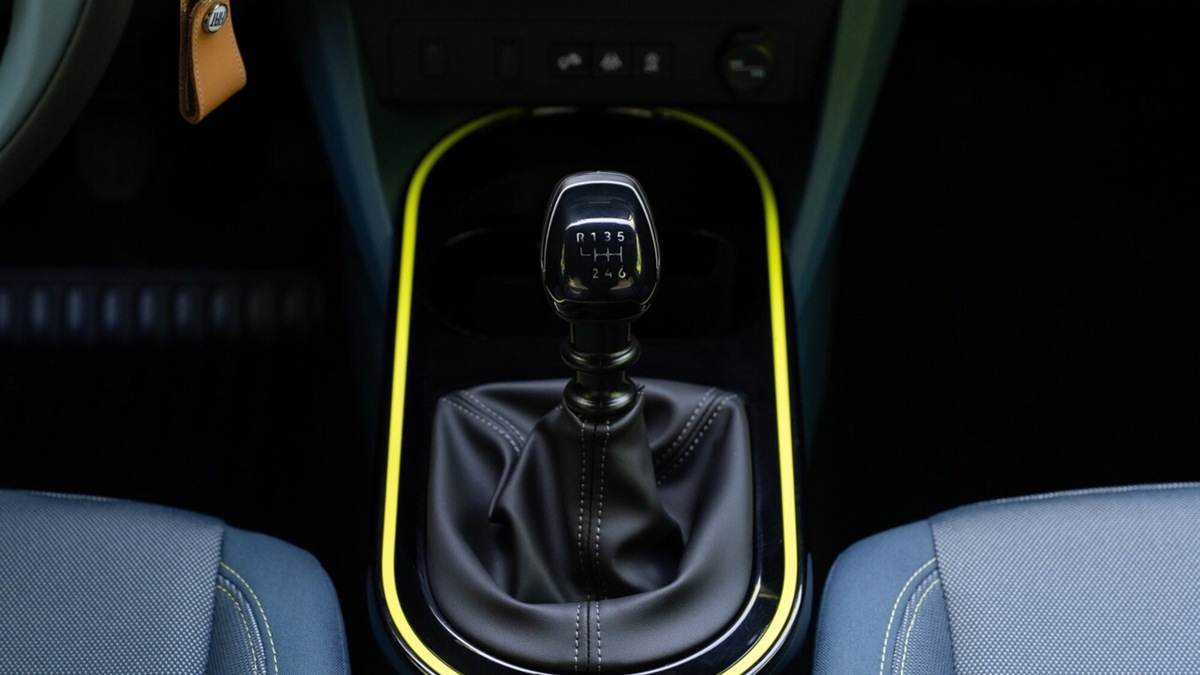 Fiat Grande Panda Turbo 100, a benzina col manuale