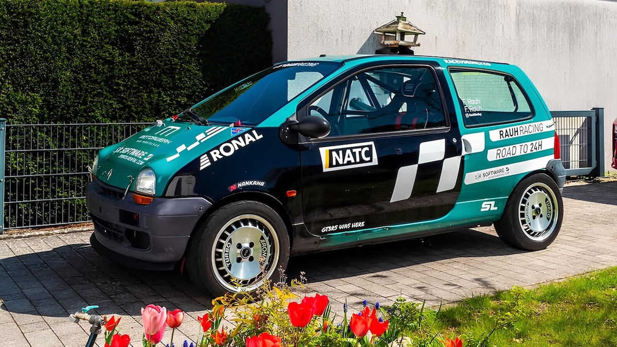 La TwinGOAT è al Nürburgring, sfida impossibile contro Verstappen