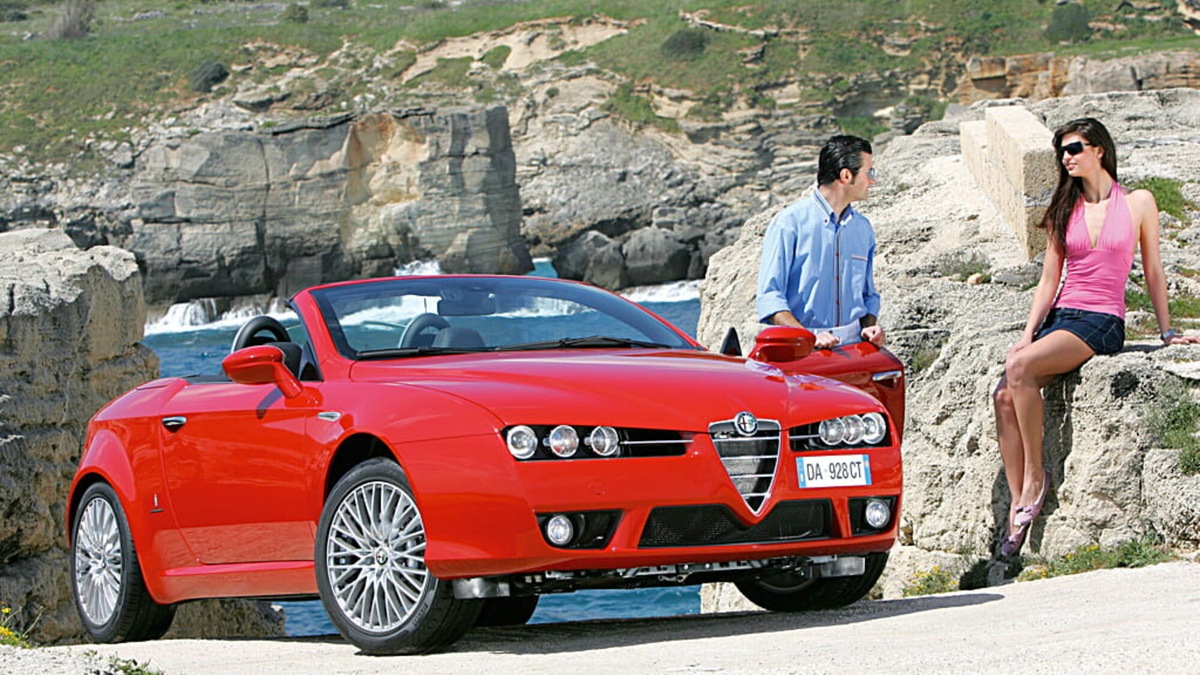 Alfa Romeo, vent'anni dall'ultima Spider tra fascino e critiche. Sarà youngtimer?
