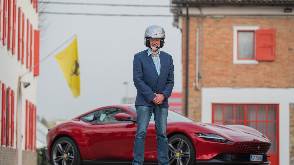 Luce, la voce fuori dal coro di James May. "Ecco perché è una vera Ferrari"