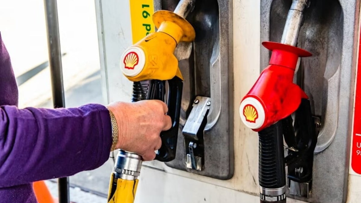 Carburanti, buone notizie: il ponte del 2 giugno con benzina e diesel in calo