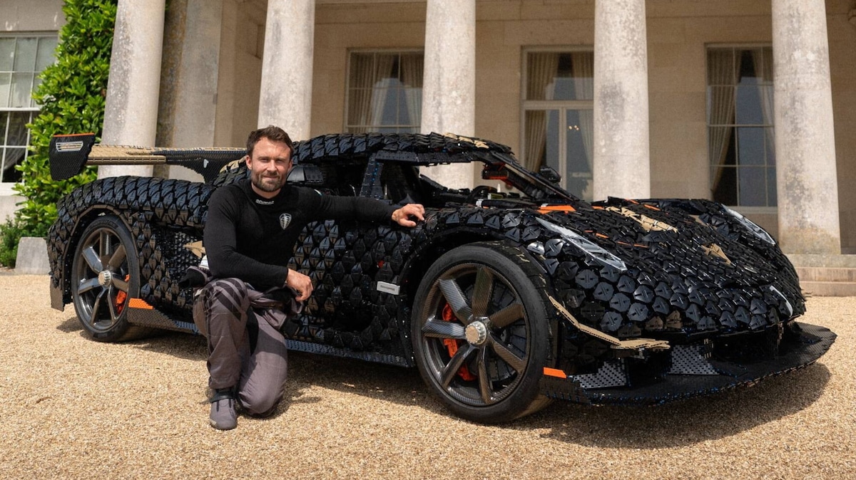Lego da record: una supercar di mattoncini supera i 100 km orari!
