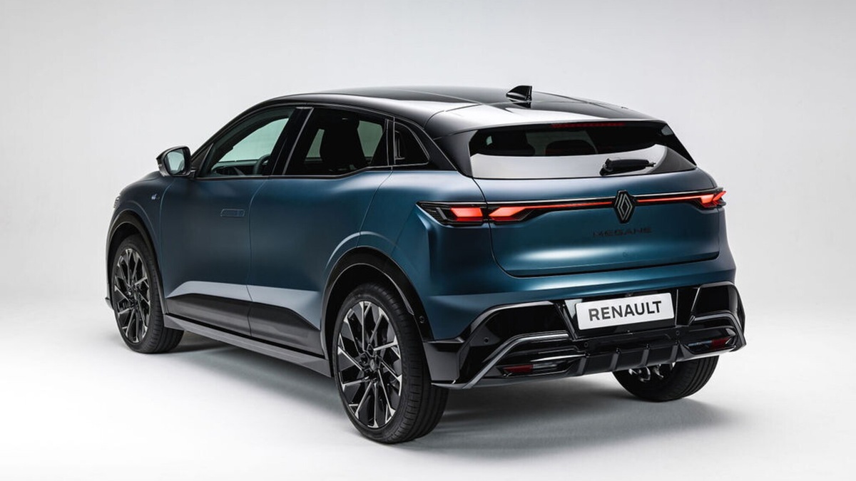 Renault Megane E-Tech Electric alza l'asticella, è ancora più tecnologica