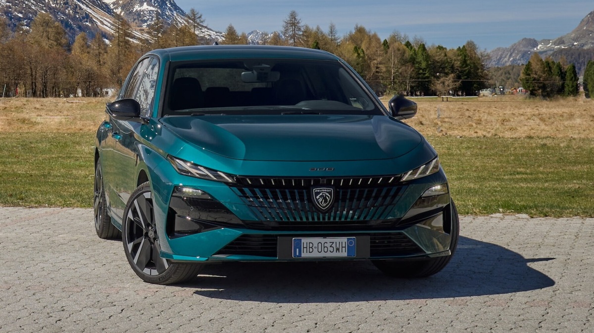Peugeot e DS, richiamo per le maniglie: i modelli coinvolti