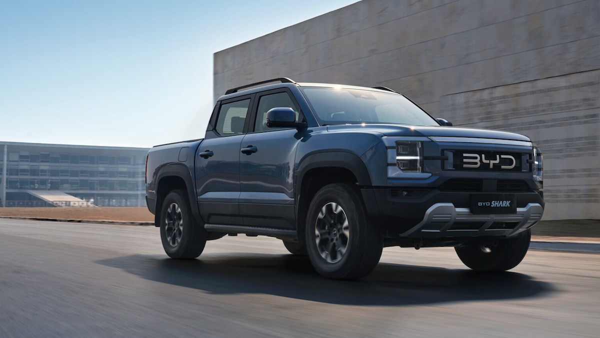 BYD azzanna il mondo off-road con Shark