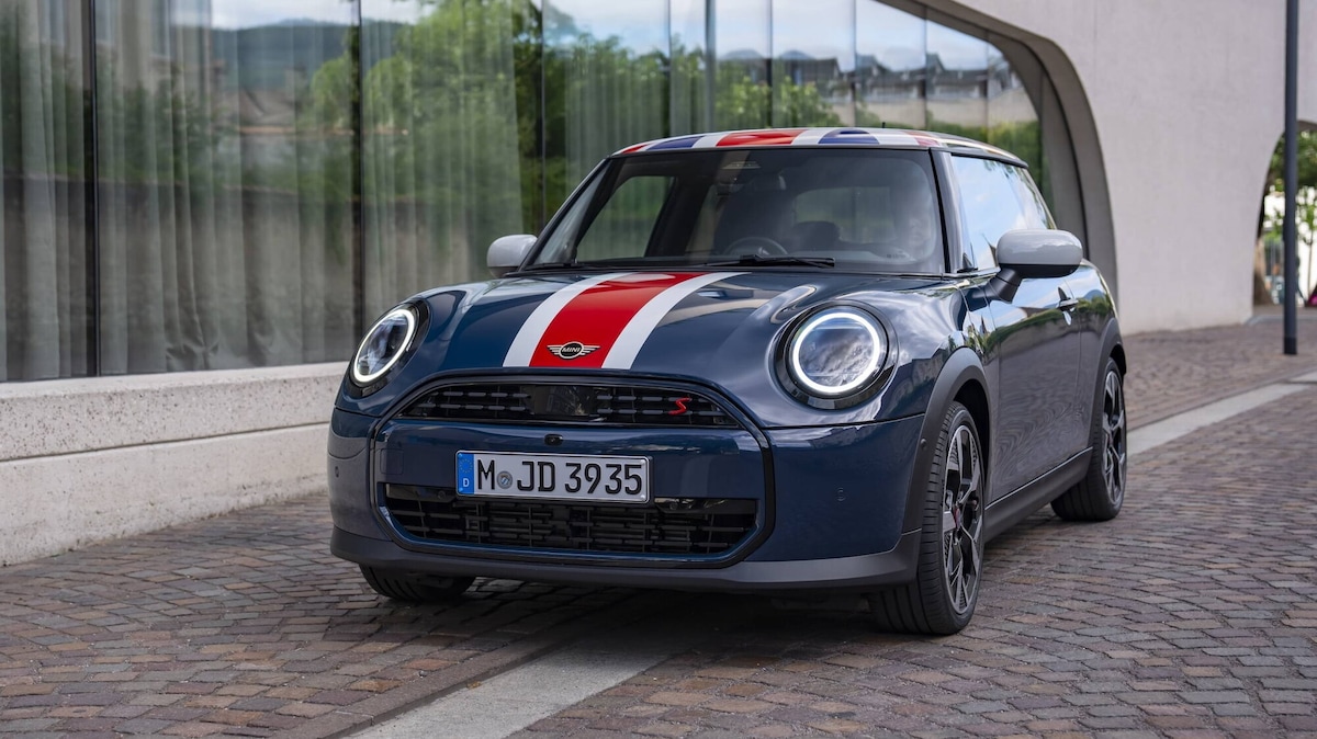 Mini Cooper regina d'Inghilterra, arriva la Oxford Edition