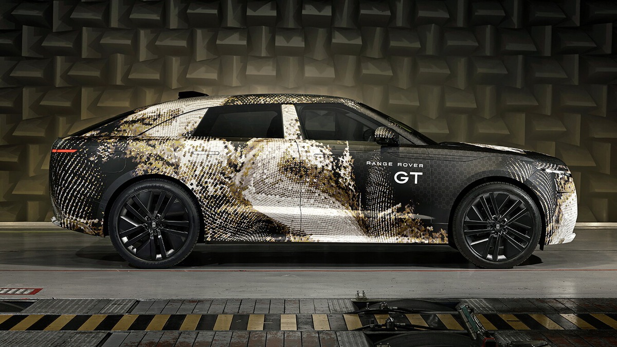 GT, la Range Rover coupé fuori dagli schemi: stile e lusso sono elettrici, per ora
