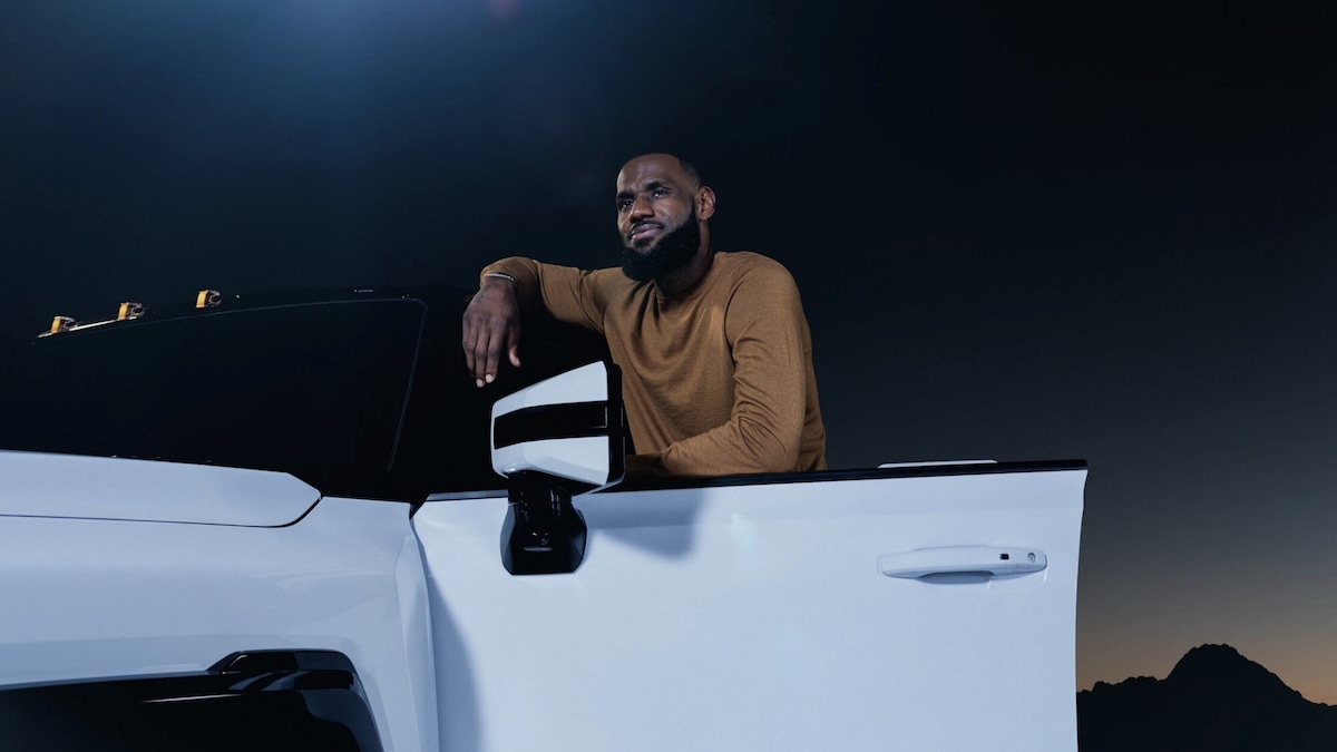 LeBron James, il Re va a Philadelphia. Ecco tutte le auto del King
