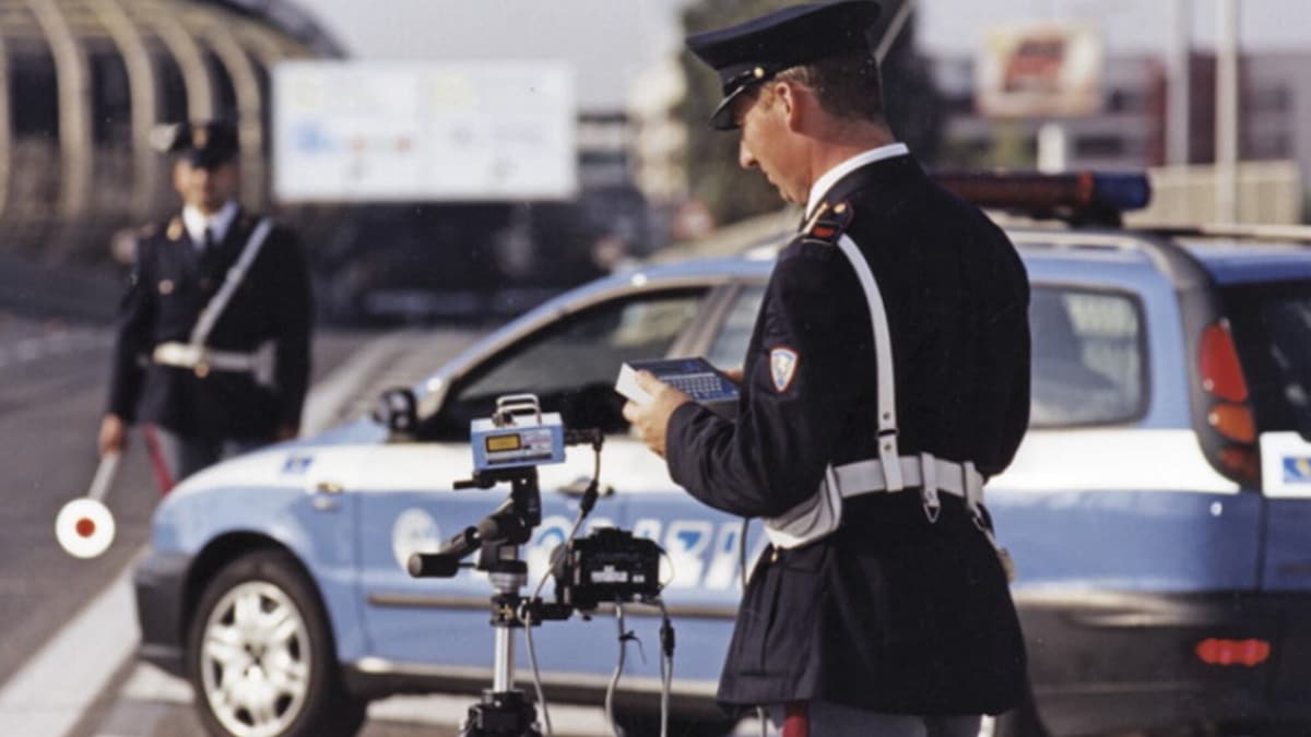 Autovelox mobili, controlli a tappeto: dove sono fino al 2 agosto in ogni regione