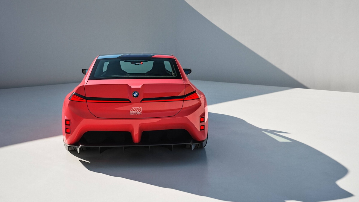 BMW M3, altre foto di come sarà: la Concept Neue Klasse è mozzafiato