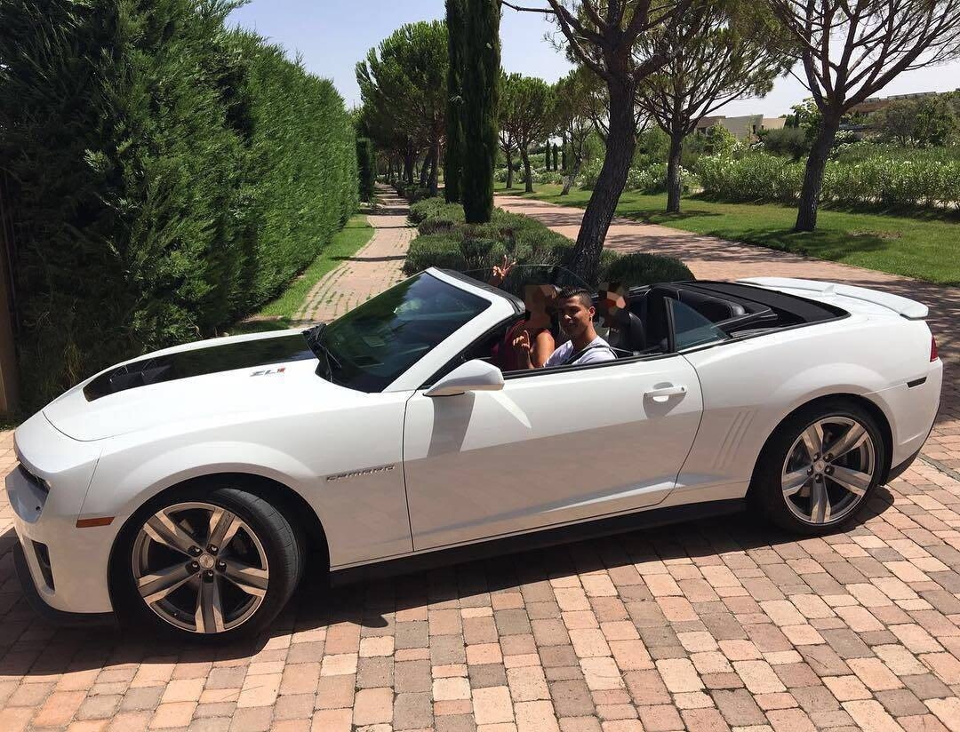 Cristiano Ronaldo, garage da sogno: "I miei giocattoli"