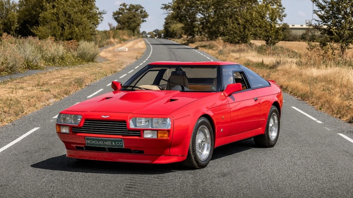 Aston Martin V8 Vantage Zagato, 36 anni e appena 965 km, va all'asta: quanto costa