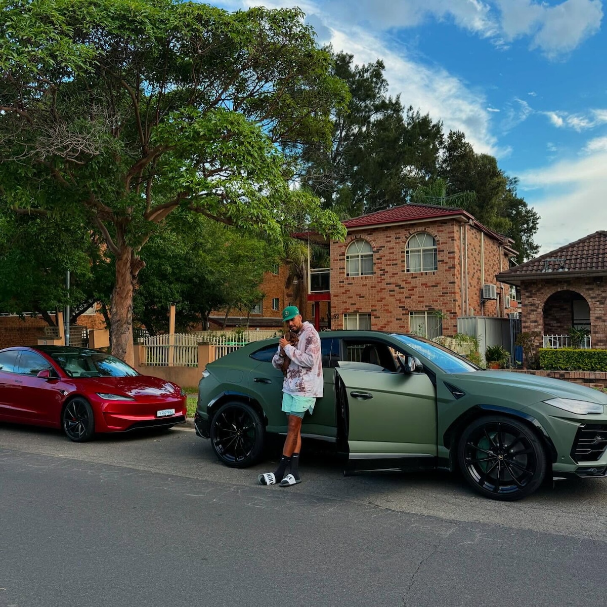 Nick Kyrgios, garage estremo tra Lamborghini, GT-R e una Tesla da basket