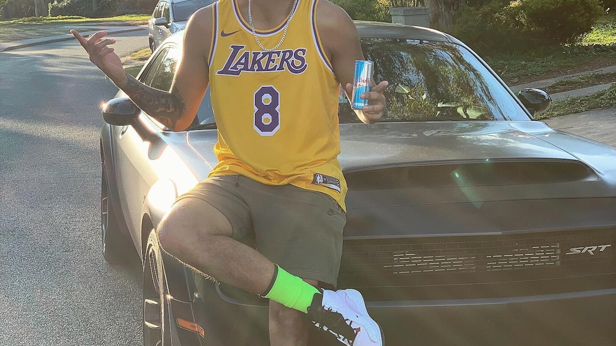Nick Kyrgios, garage estremo tra Lamborghini, GT-R e una Tesla da basket
