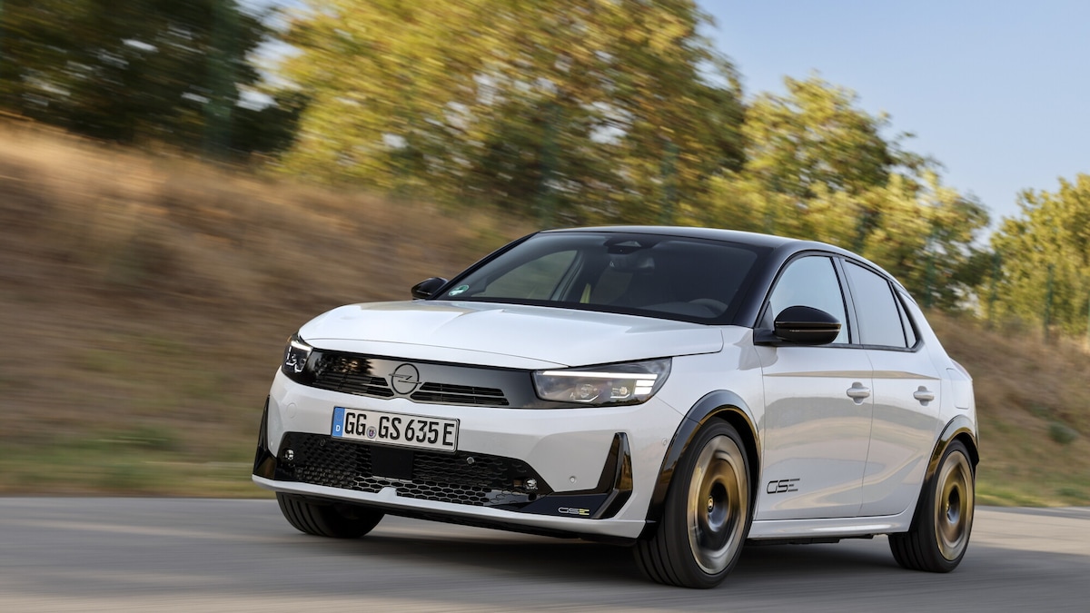 Opel Corsa GSE, la sportiva di famiglia vira sull’elettrico