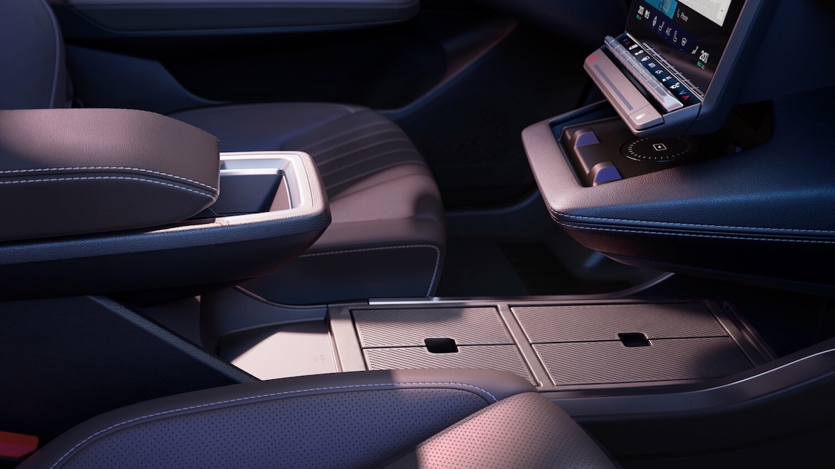 Renault Scenic E-Tech, che taglio ai prezzi!