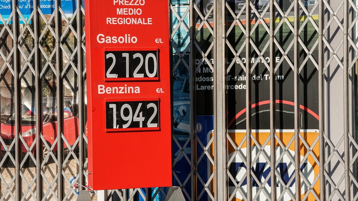 Prezzi carburanti, aumentano benzina e diesel. Impennata metano