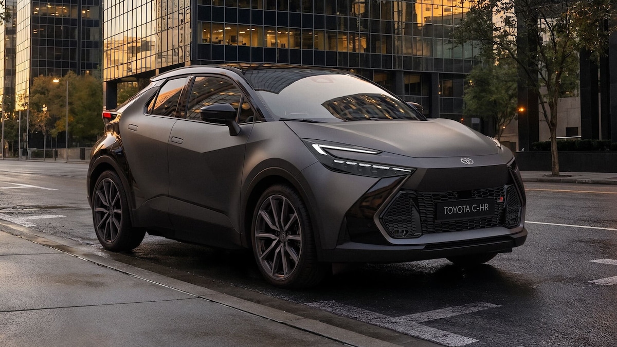 Toyota C-HR GR Sport si tira a lucido per i 10 anni