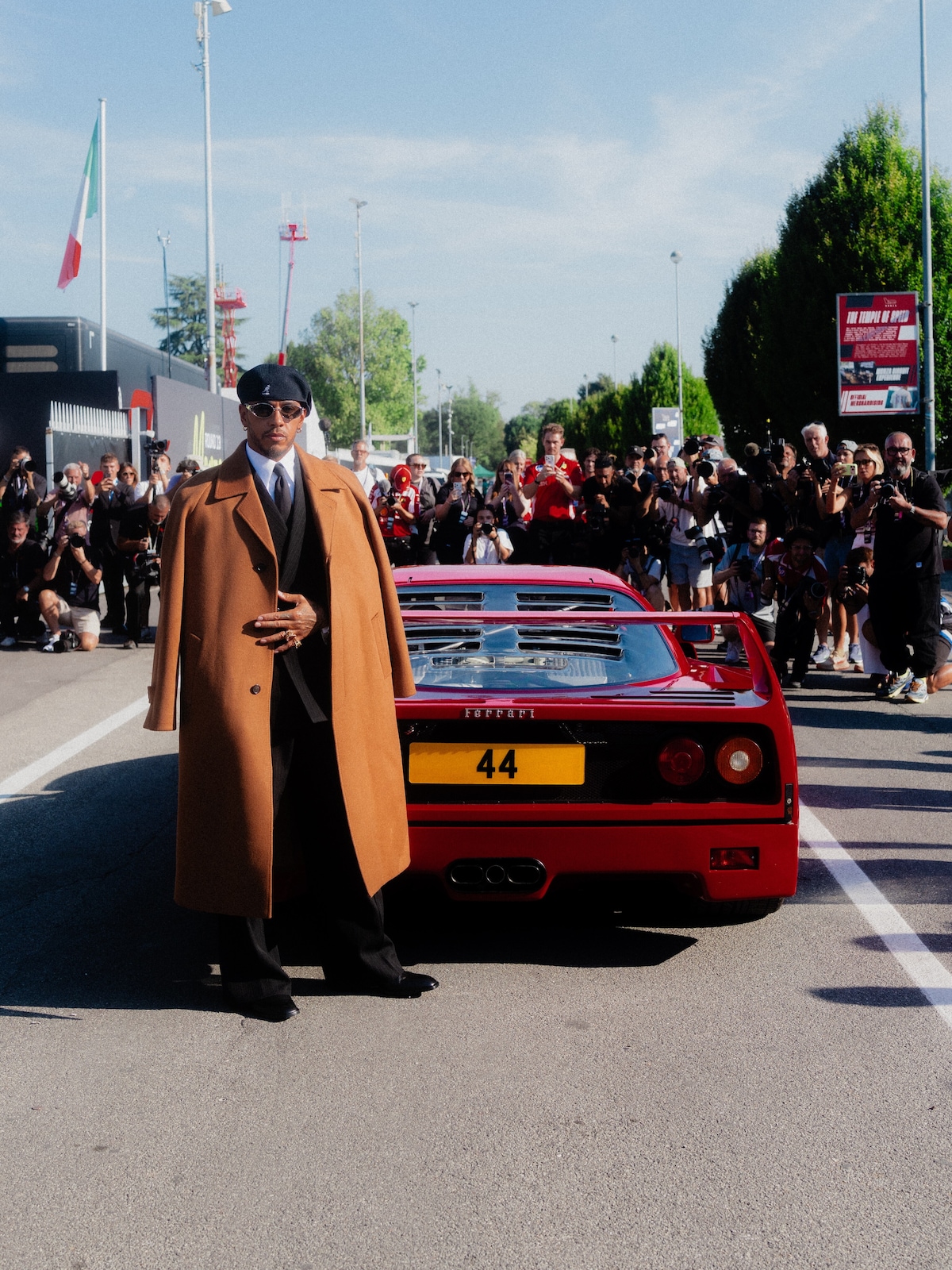 Hamilton, a Monza racconta la sua F40: "L'auto dei miei sogni"