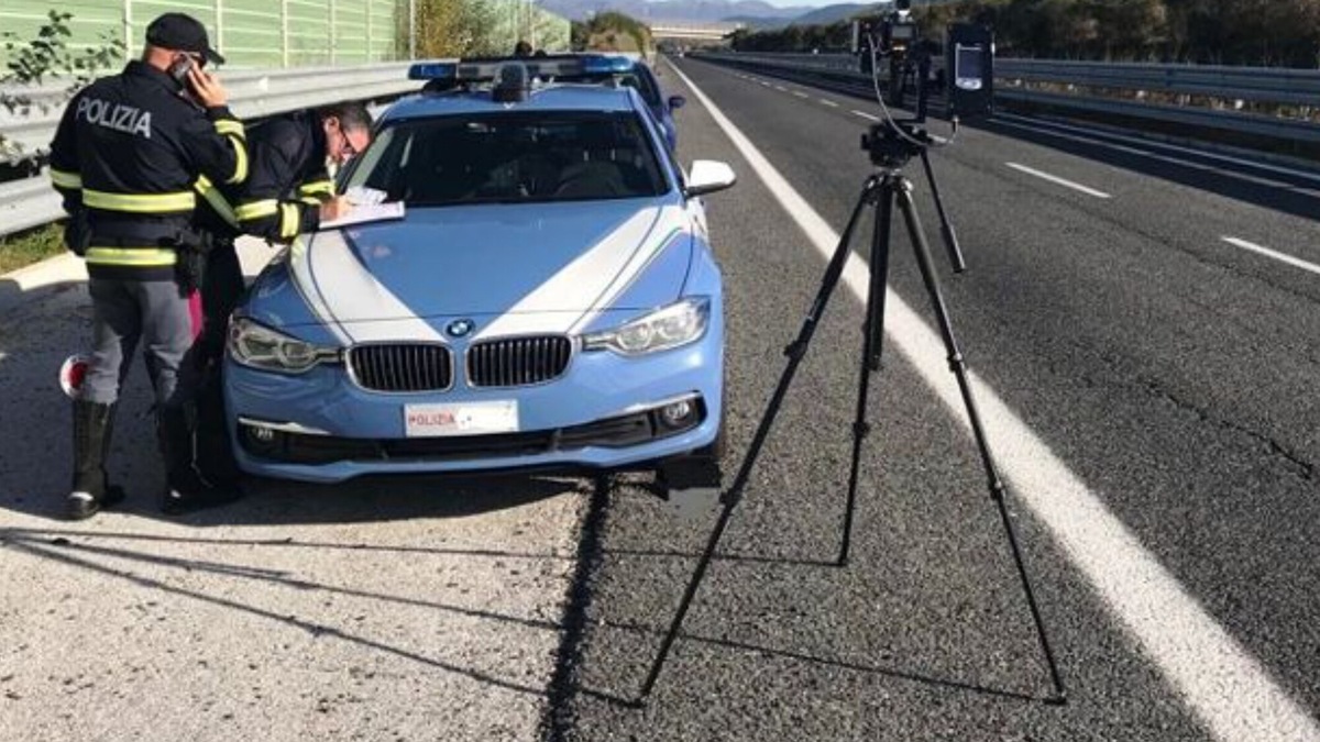 Autovelox mobili, controlli intensi: dove sono fino al 13 settembre in ogni regione