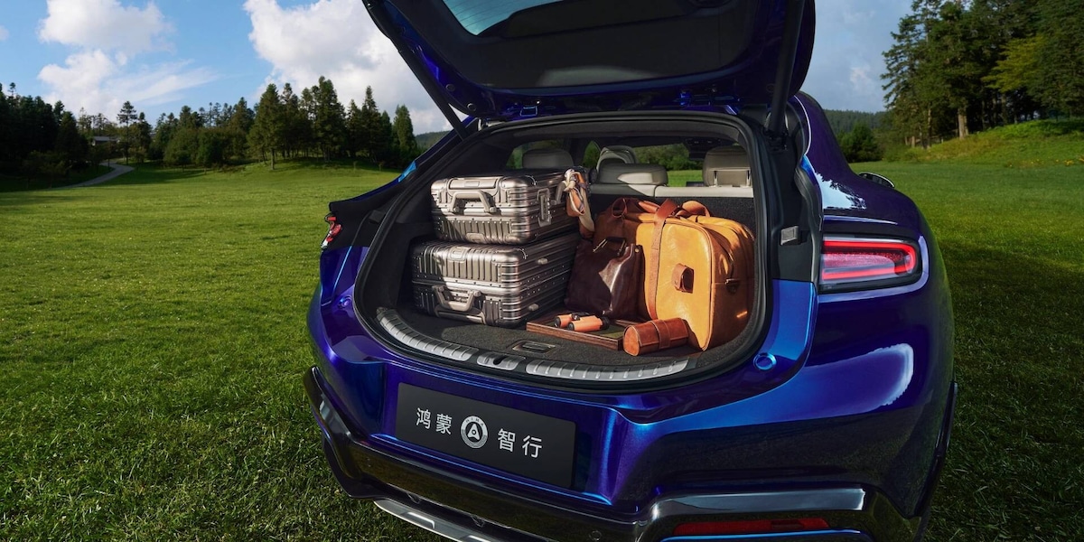 Luxeed RX, Suv con l'aria da Purosangue a meno di 35mila euro