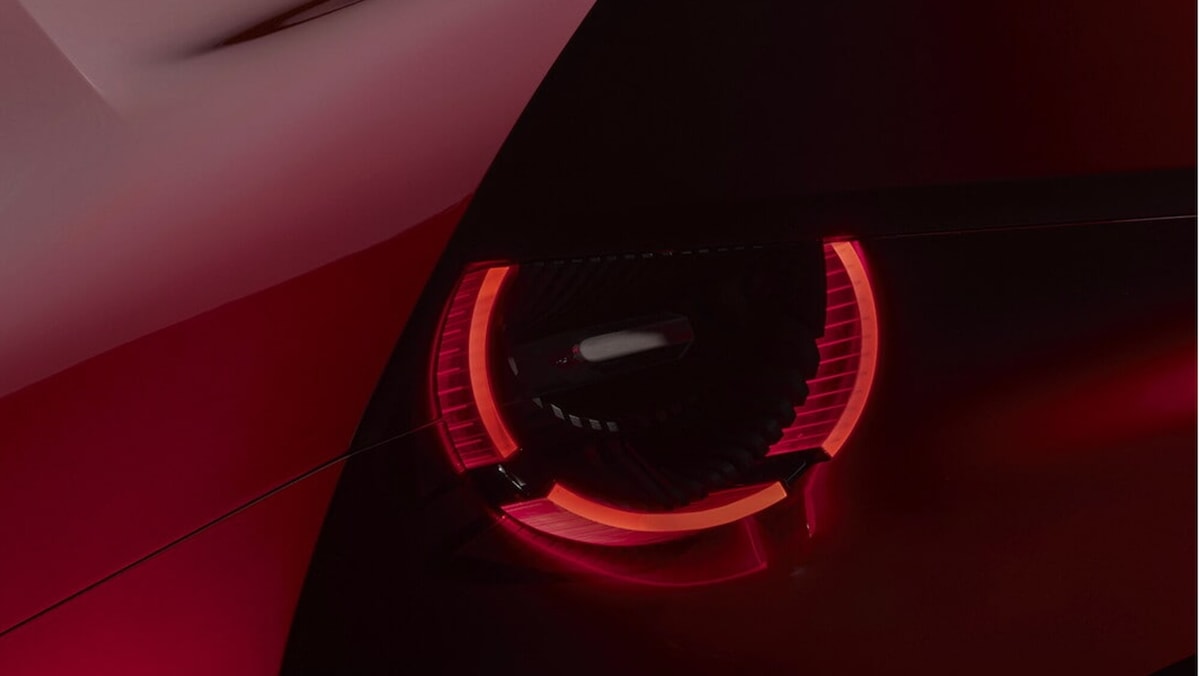 Alfa Romeo Cuorerosso: luci, fiancata e interni negli ultimi teaser